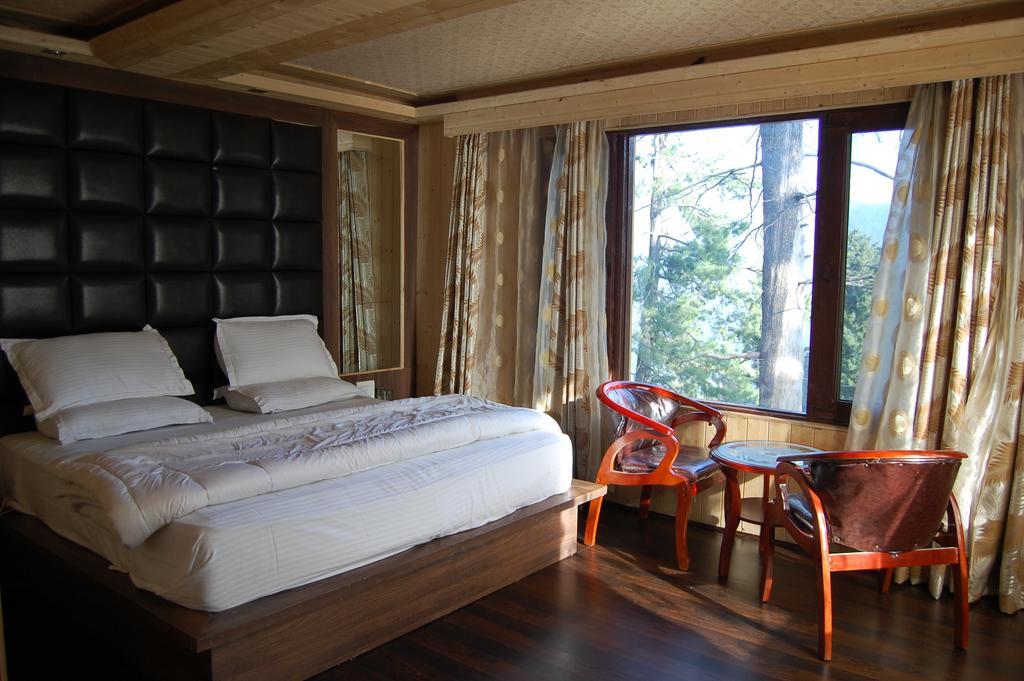 Hotel Zahgeer Continental Gulmarg Bilik gambar